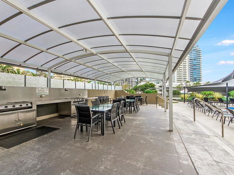 Sunbird Beach Resort Main Beach - Getaway Accommodation 39