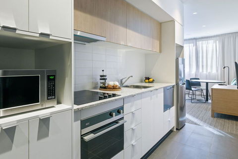 Quest Springfield Central - Getaway Accommodation 4