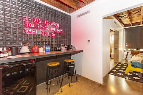The Pink Hotel Coolangatta - Getaway Accommodation 20