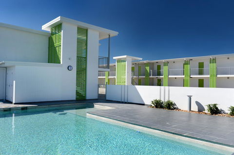 Mackay Oceanside Central Hotel Official - Getaway Accommodation 0
