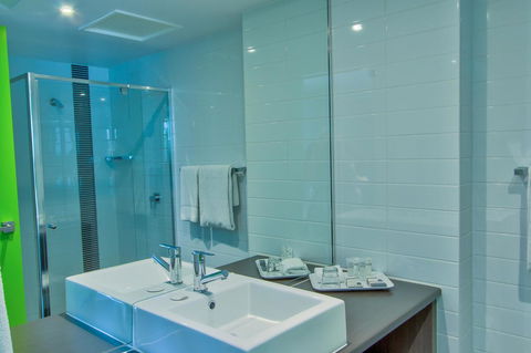 Mackay Oceanside Central Hotel Official - Getaway Accommodation 13