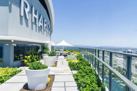 Rhapsody Resort - Official - Getaway Accommodation 1