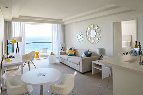 QT Gold Coast - Getaway Accommodation 7