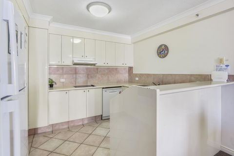 APR Private SUITES MOROC By The Beach - Getaway Accommodation 22