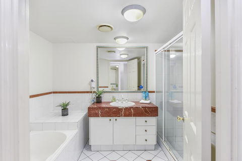 APR Private SUITES MOROC By The Beach - Getaway Accommodation 28