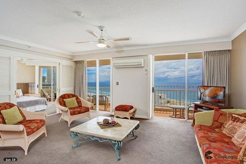 APR Private SUITES MOROC By The Beach - Getaway Accommodation 25