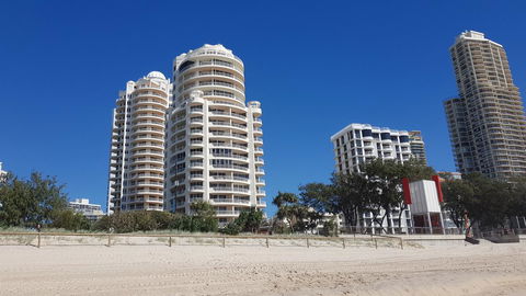 APR Private SUITES MOROC By The Beach - Getaway Accommodation 37