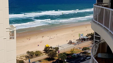 APR Private SUITES MOROC By The Beach - Getaway Accommodation 0