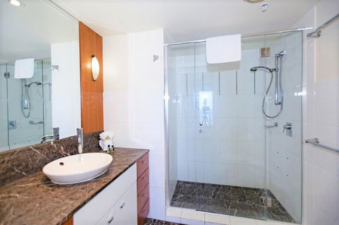 The Towers Of Chevron Renaissance - Holidays Gold Coast - Getaway Accommodation 38