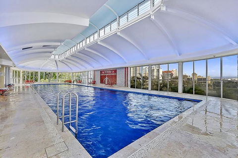 The Towers Of Chevron Renaissance - Holidays Gold Coast - Getaway Accommodation 9