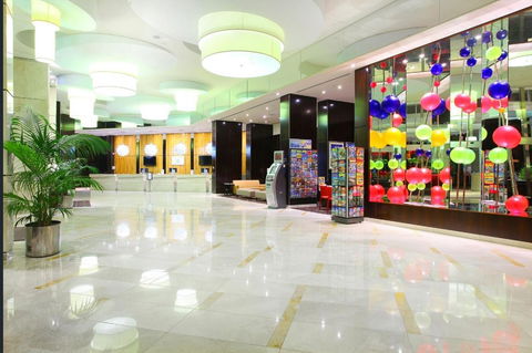 The Towers Of Chevron Renaissance - Holidays Gold Coast - Getaway Accommodation 15