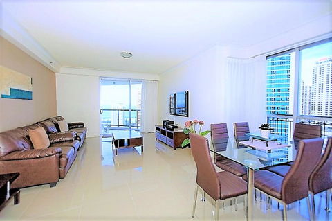 The Towers Of Chevron Renaissance - Holidays Gold Coast - Getaway Accommodation 30