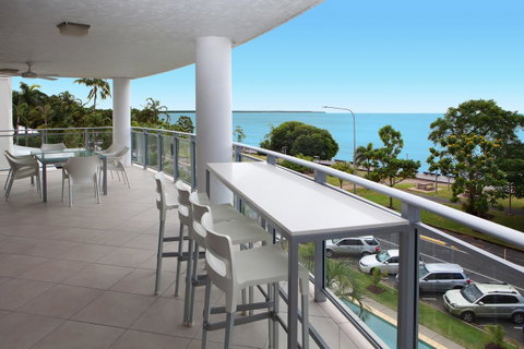 Vision Apartments - Getaway Accommodation 8