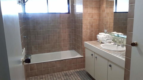 De Ville Apartments - Getaway Accommodation 9