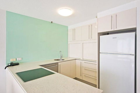 Surfers International Apartments - Getaway Accommodation 22