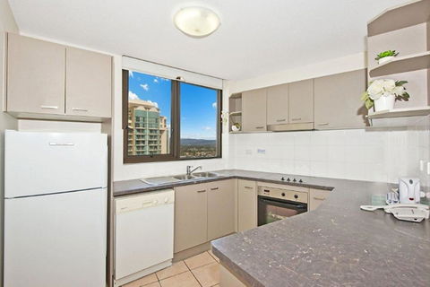 Surfers International Apartments - Getaway Accommodation 40