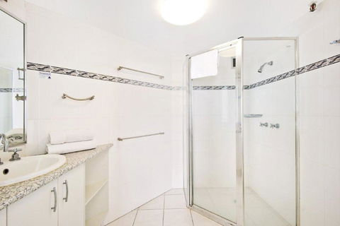 Surfers International Apartments - Getaway Accommodation 18