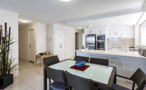South Pacific Plaza - Official - Getaway Accommodation 2