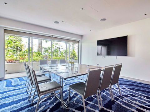 Novotel Cairns Oasis Resort - Getaway Accommodation 44