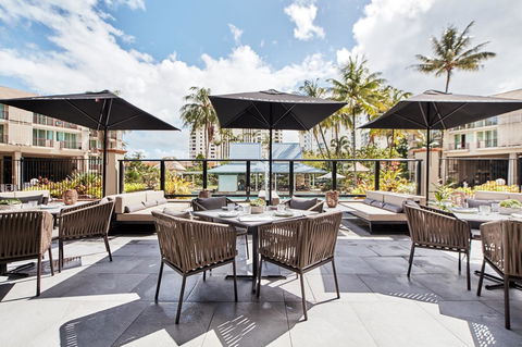 Novotel Cairns Oasis Resort - Getaway Accommodation 32