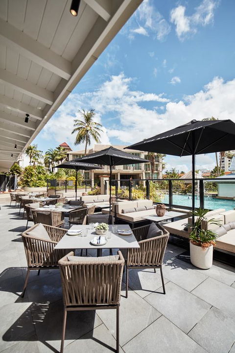 Novotel Cairns Oasis Resort - Getaway Accommodation 8