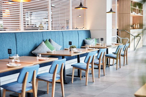 Novotel Cairns Oasis Resort - Getaway Accommodation 7