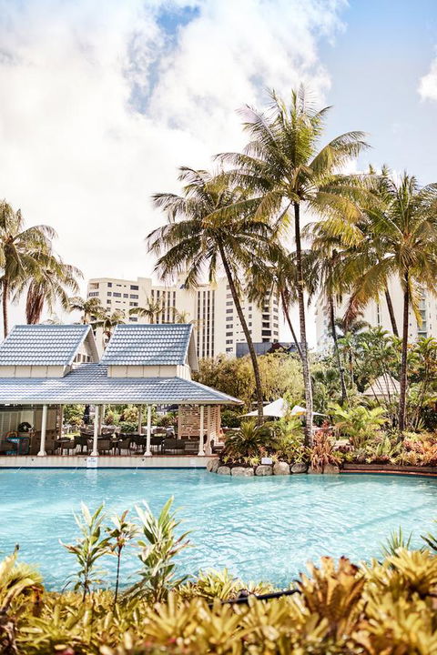Novotel Cairns Oasis Resort - Getaway Accommodation 4