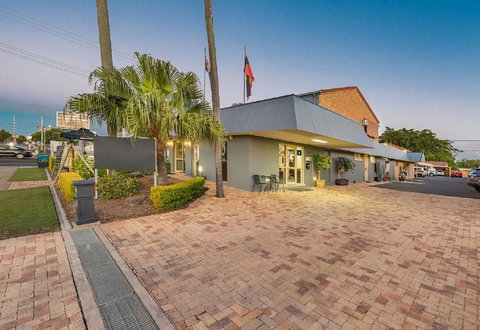 Sugar Country Motor Inn - Getaway Accommodation 11