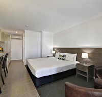 Smart Motels Bert Hinkler - Getaway Accommodation