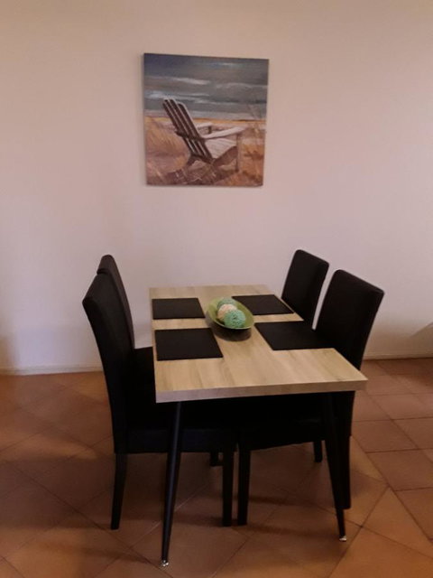 Jackies Holiday Apartment - Getaway Accommodation 19