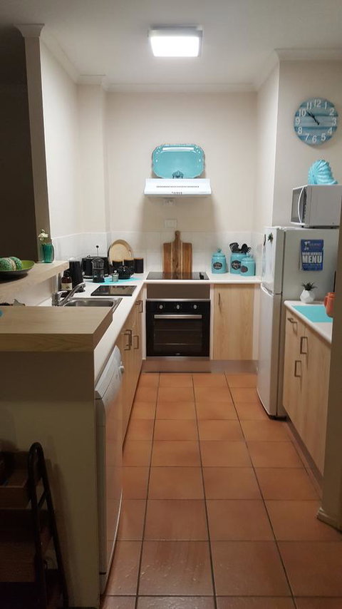 Jackies Holiday Apartment - Getaway Accommodation 8