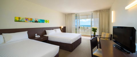 Cairns Harbourside Hotel - Getaway Accommodation 17