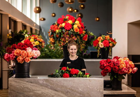 Cairns Harbourside Hotel - Getaway Accommodation 2