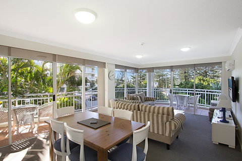 ULTIQA Burleigh Mediterranean Resort - Getaway Accommodation 5