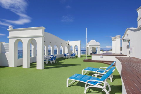 ULTIQA Burleigh Mediterranean Resort - Getaway Accommodation 26