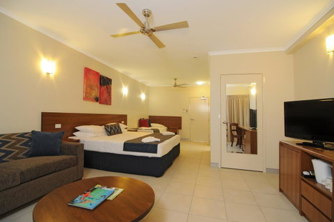 Cairns Queenslander Hotel & Apartments - Getaway Accommodation 6