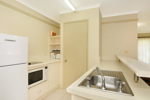 Cairns Queenslander Hotel & Apartments - Getaway Accommodation 25