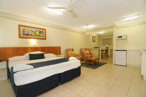 Cairns Queenslander Hotel & Apartments - Getaway Accommodation 22