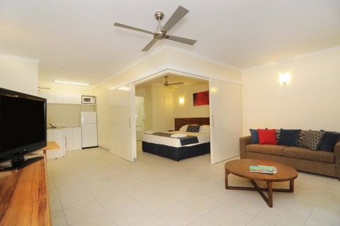 Cairns Queenslander Hotel & Apartments - Getaway Accommodation 16