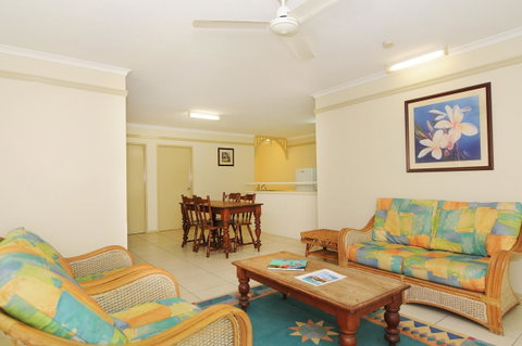 Cairns Queenslander Hotel & Apartments - Getaway Accommodation 14