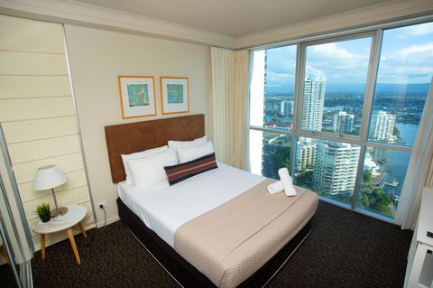 Chevron Renaissance - Private Apartments - Getaway Accommodation 28