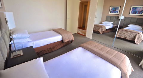 Chevron Renaissance - Private Apartments - Getaway Accommodation 44