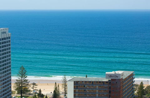 Chevron Renaissance - Private Apartments - Getaway Accommodation 9