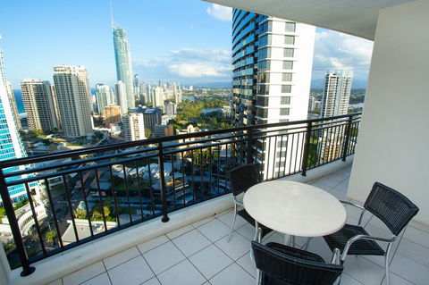 Chevron Renaissance - Private Apartments - Getaway Accommodation 31