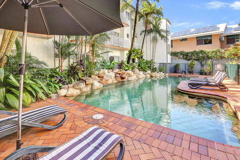 Coral Tree Inn - Getaway Accommodation 2