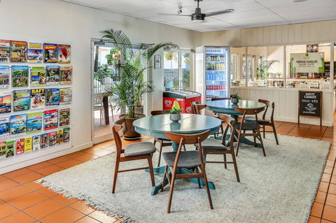 Coral Tree Inn - Getaway Accommodation 16
