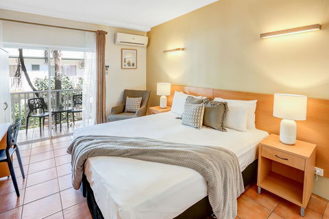 Coral Tree Inn - Getaway Accommodation 13