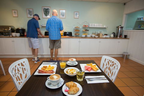 Coral Tree Inn - Getaway Accommodation 8