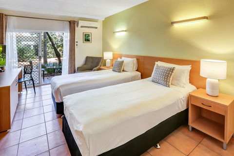 Coral Tree Inn - Getaway Accommodation 11