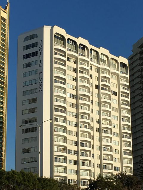 Pacific Plaza Apartments - Getaway Accommodation 1